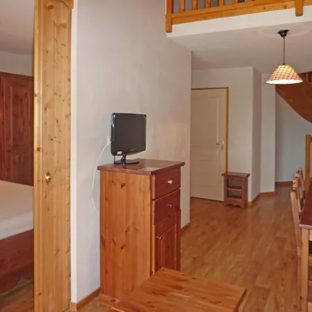 Confortable 8 Pers Avec Piscine Chauffee Et Sauna, Au Pied Des Pistes A 1800 M - Fr-1-322-241 *