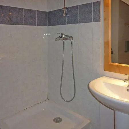 Apartamento Confortable 8 Pers Avec Piscine Chauffee Et Sauna, Au Pied Des Pistes A 1800 M - Fr-1-322-241