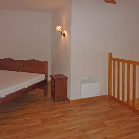 Confortable 8 Pers Avec Piscine Chauffee Et Sauna, Au Pied Des Pistes A 1800 M - Fr-1-322-241